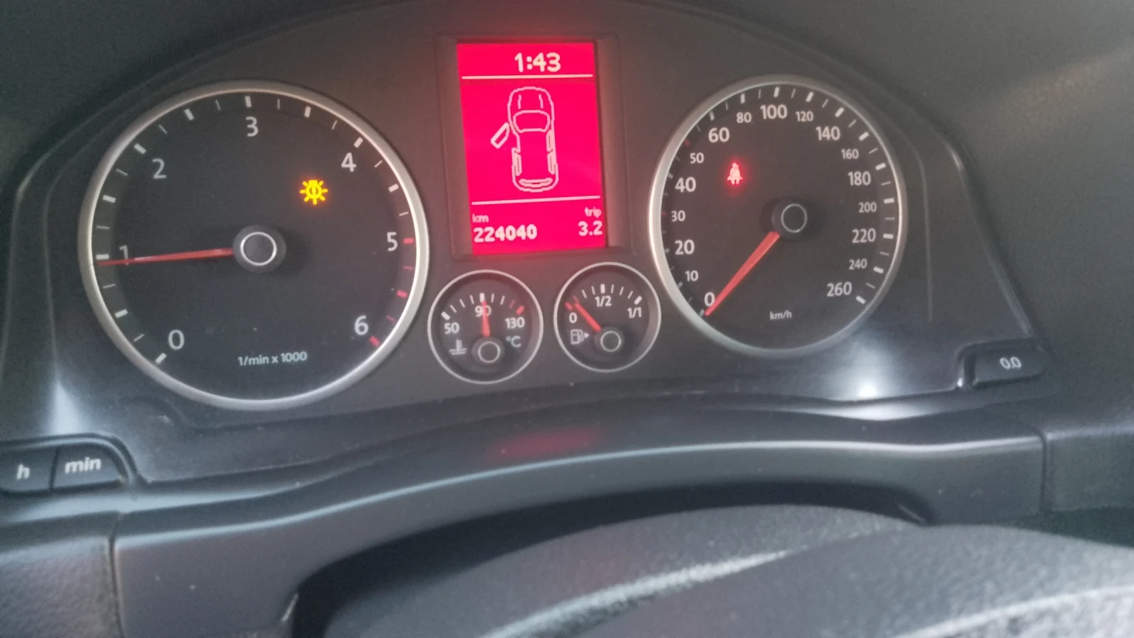 VW Tiguan 2.0tdi-4x4 - изображение 7