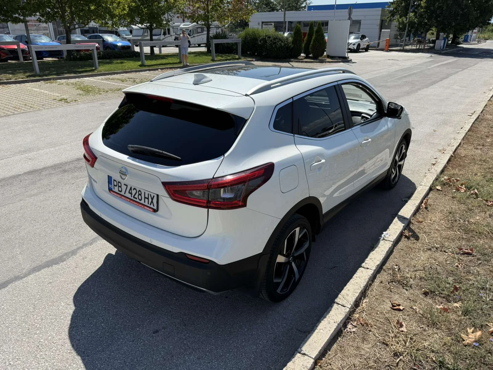 Nissan Qashqai 1.3 Tekna +  - изображение 8