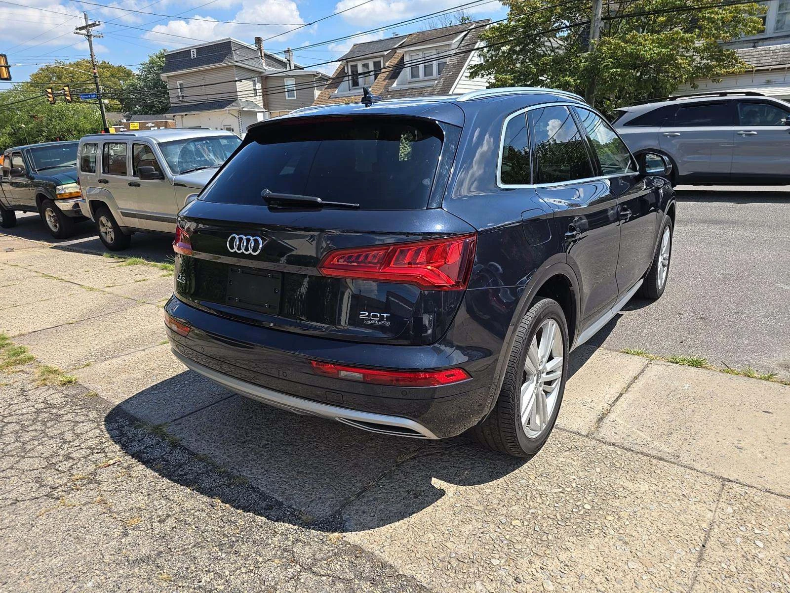 Audi Q5 * CARFAX* БЕЗ ПЪРВОНАЧАЛНА*  - изображение 3