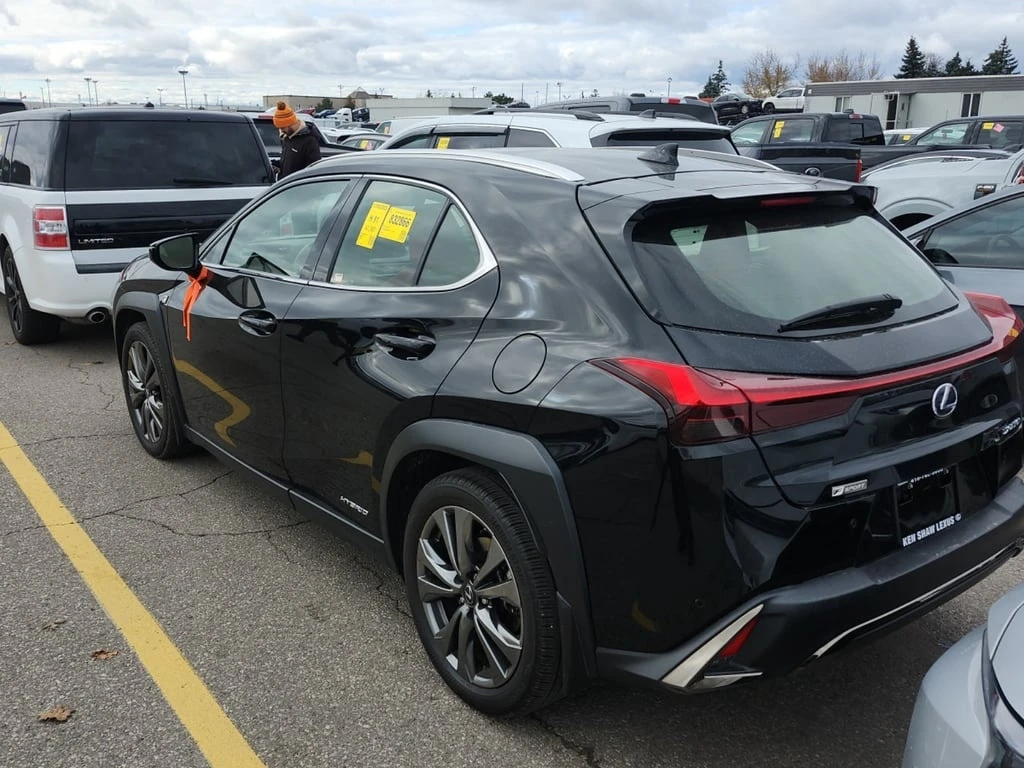 Lexus UX * 250H * CARFAX *  - изображение 4