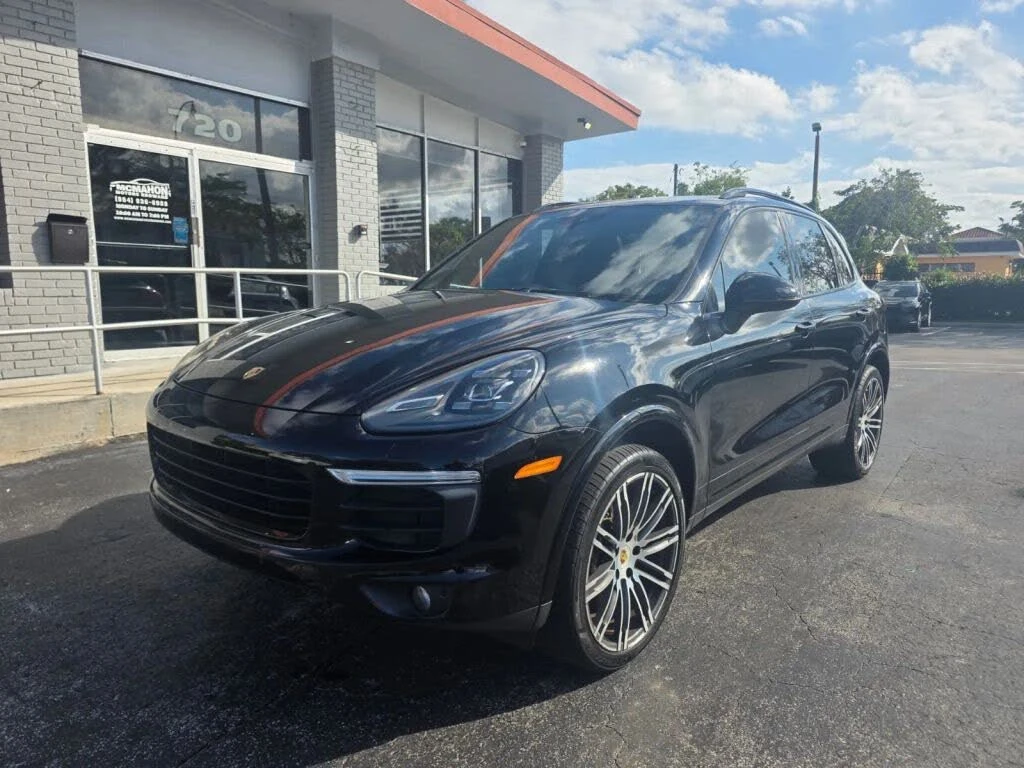 Porsche Cayenne Platinum Edition * PANO* АвтоКредит* (Цена до БГ)
