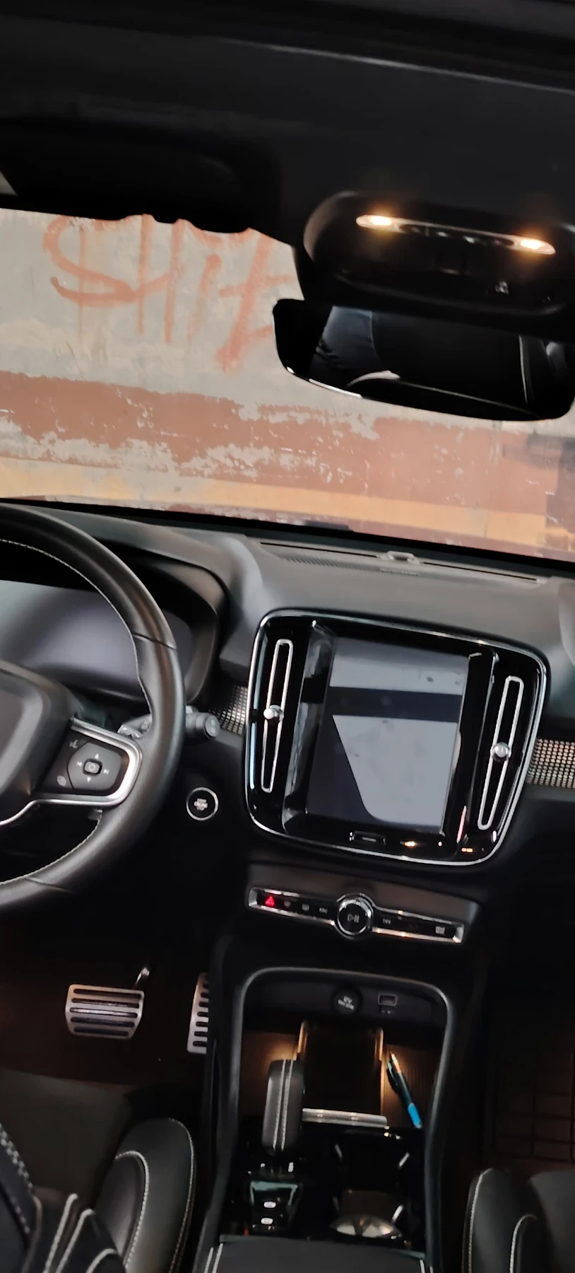 Volvo XC40, снимка 3 - Автомобили и джипове - 54001433