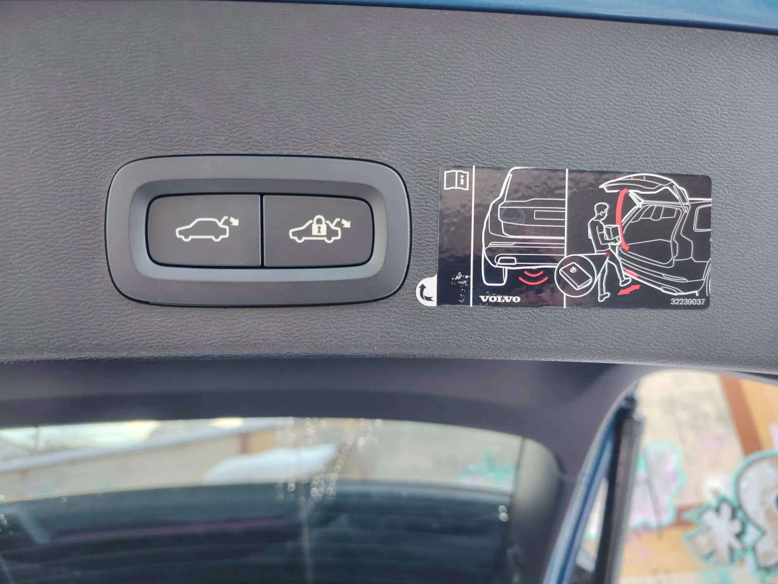 Volvo XC40, снимка 9 - Автомобили и джипове - 54001433