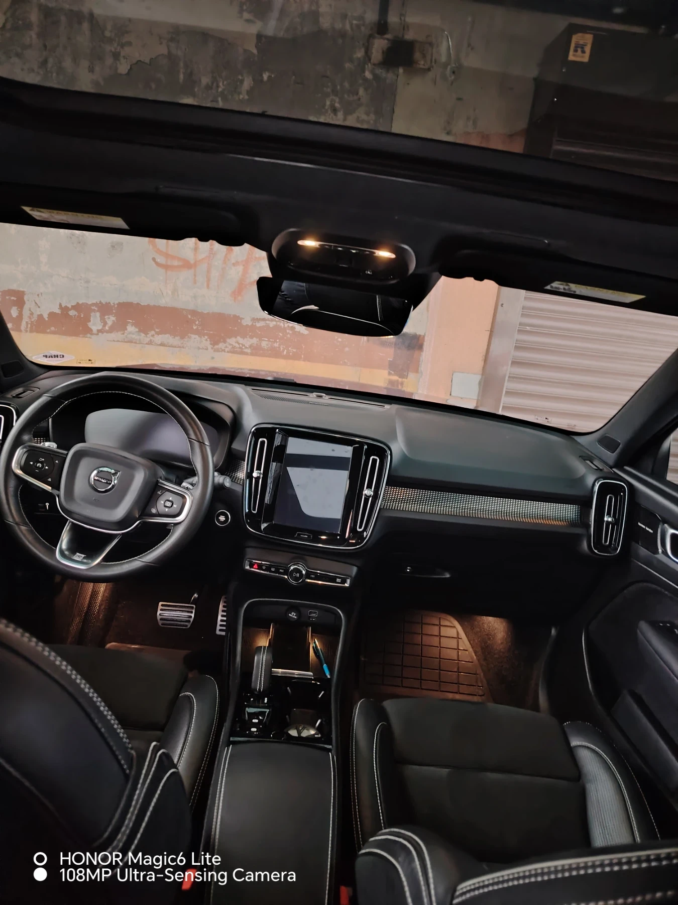 Volvo XC40, снимка 4 - Автомобили и джипове - 54001433