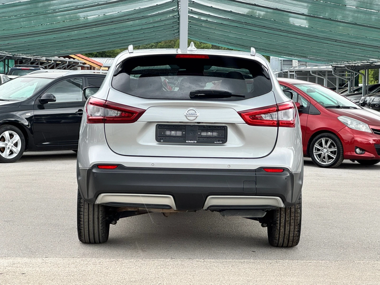 Nissan Qashqai 1.7DCI 4x4 АВТОМАТ КОЖА ПАНОРАМА НАВИГАЦИЯ, снимка 3 - Автомобили и джипове - 54479196