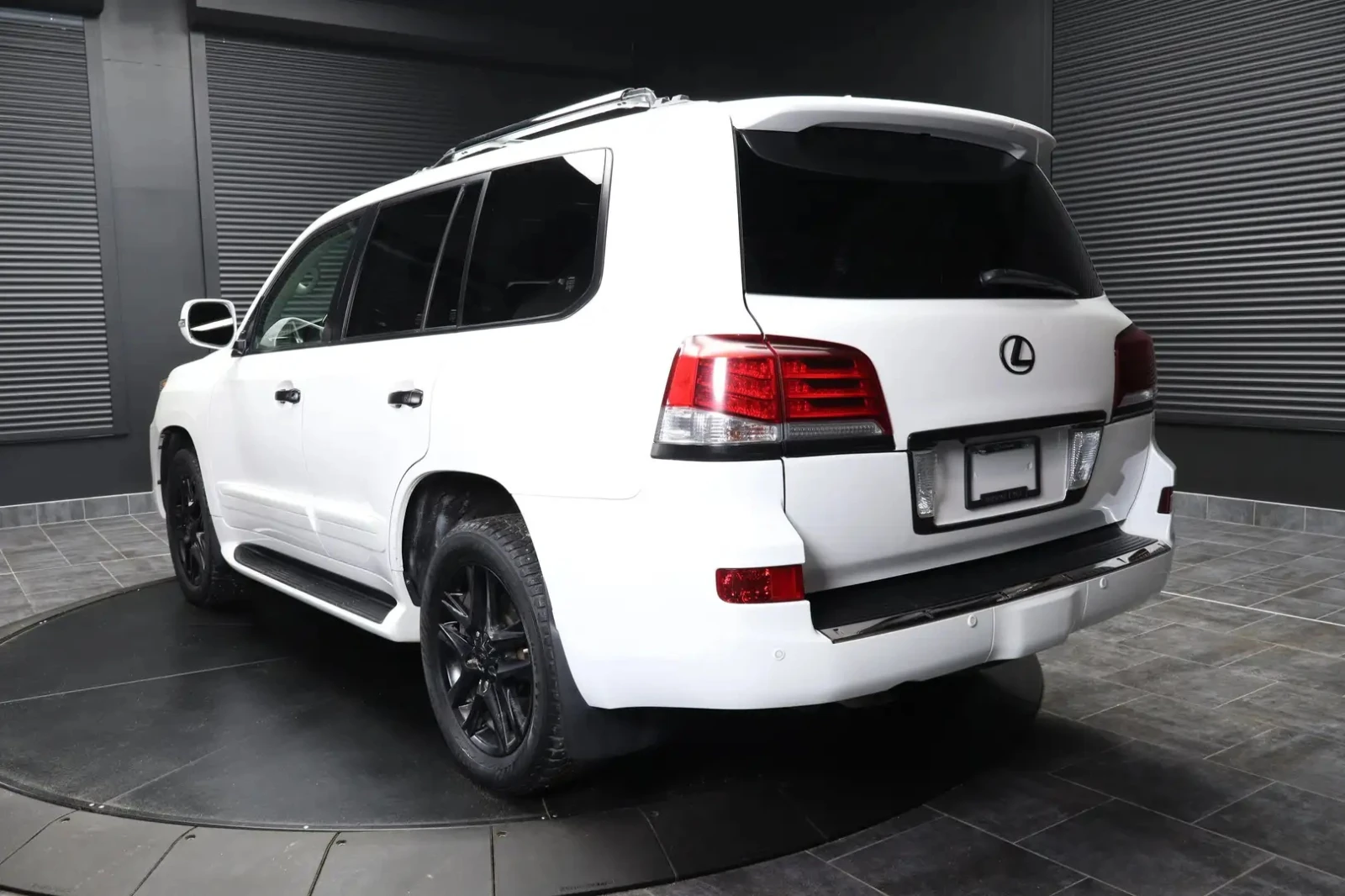 Lexus LX 570 BASE STANDART PACK * * CARFAX * * 7 МЕСТА * * , снимка 7 - Автомобили и джипове - 54569273