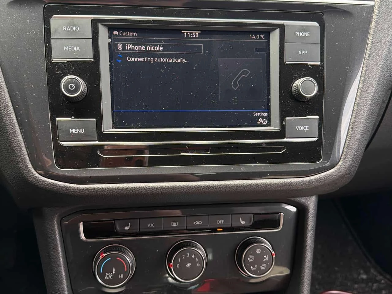 VW Tiguan * Trendline * ГЛАВНО ПРЕДСТАВИТЕЛСТВО* , снимка 9 - Автомобили и джипове - 54833709