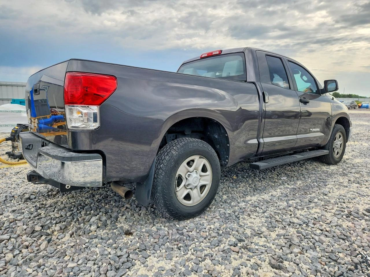Toyota Tundra 4.6l Double Cab Sr5, снимка 3 - Автомобили и джипове - 54883544