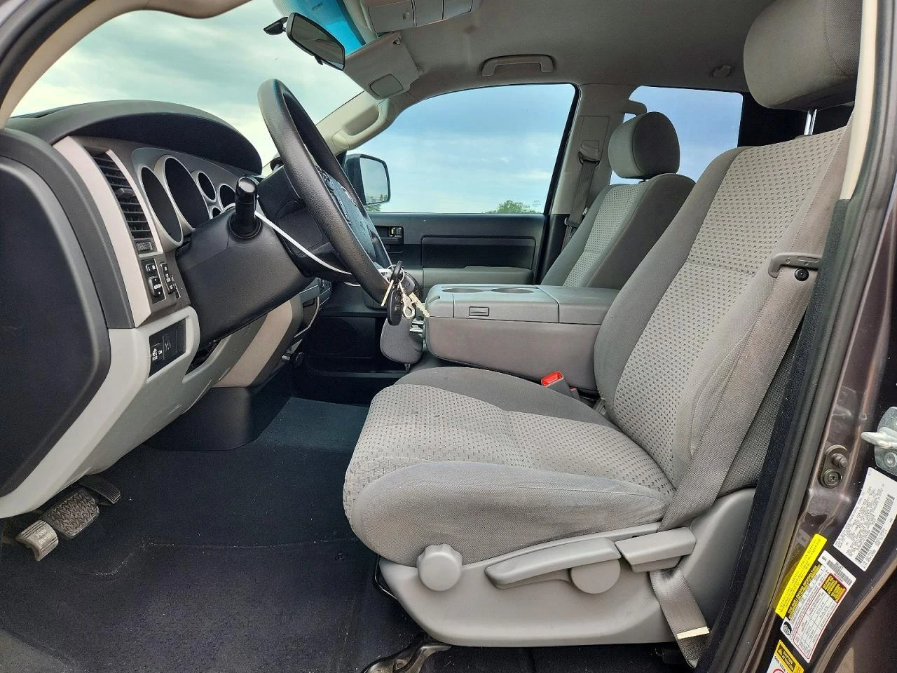 Toyota Tundra 4.6l Double Cab Sr5, снимка 7 - Автомобили и джипове - 54883544
