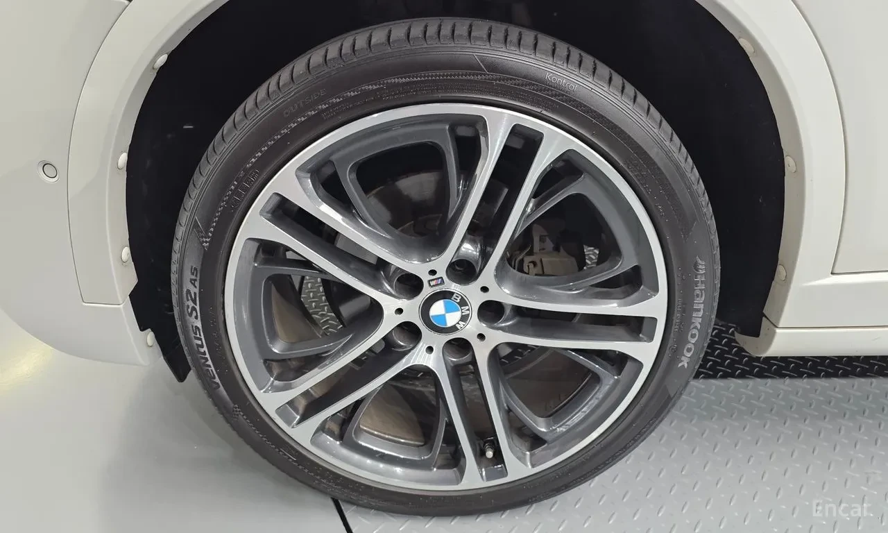 BMW X4 xDrive* M* HUD* КРАЙНА ЦЕНА ДО СОФИЯ, снимка 10 - Автомобили и джипове - 55781506