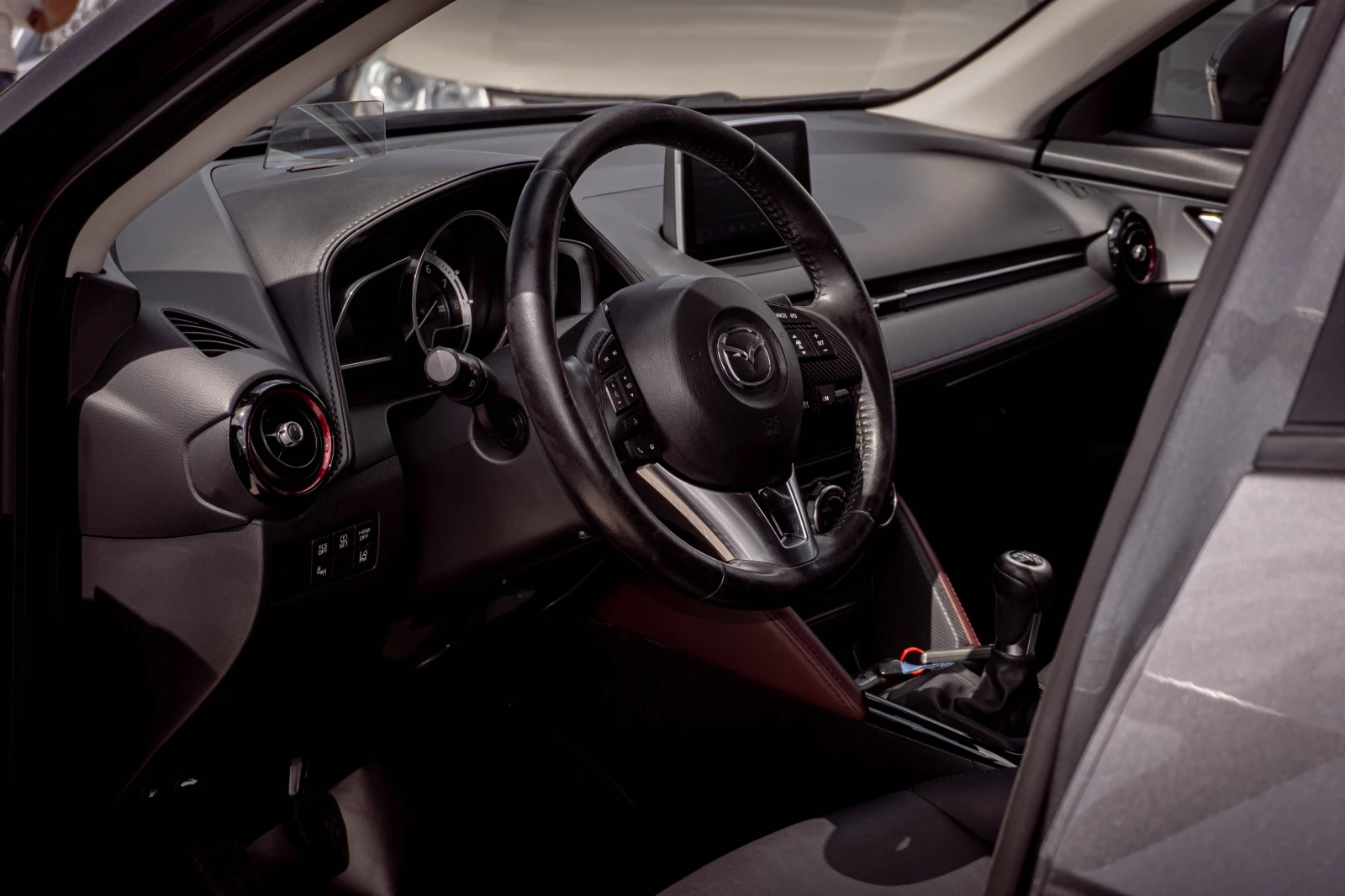 Mazda CX-3 2.0 бензин BOSE! HEAD-UP! КОЖА! ТОП! ГАРАНЦИЯ! , снимка 7 - Автомобили и джипове - 55817722