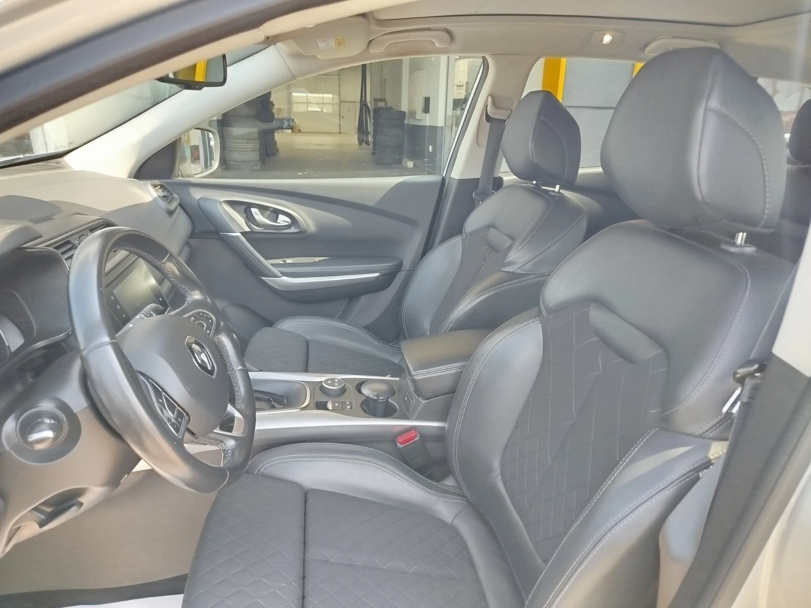 Renault Kadjar 1.3 TCe/160 к.с., снимка 11 - Автомобили и джипове - 55920416