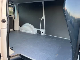 VW Transporter 2.0TDI ДЪЛГА БАЗА/3-Местен/Сервизна история/, снимка 11