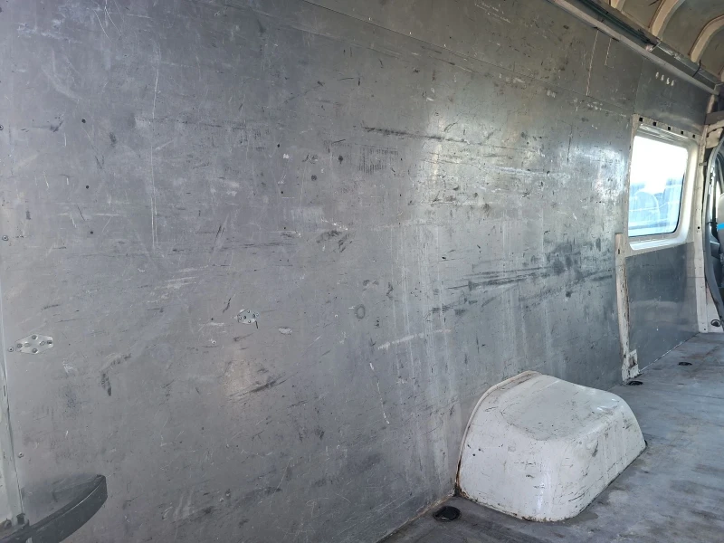 VW Crafter, снимка 10 - Бусове и автобуси - 52913674