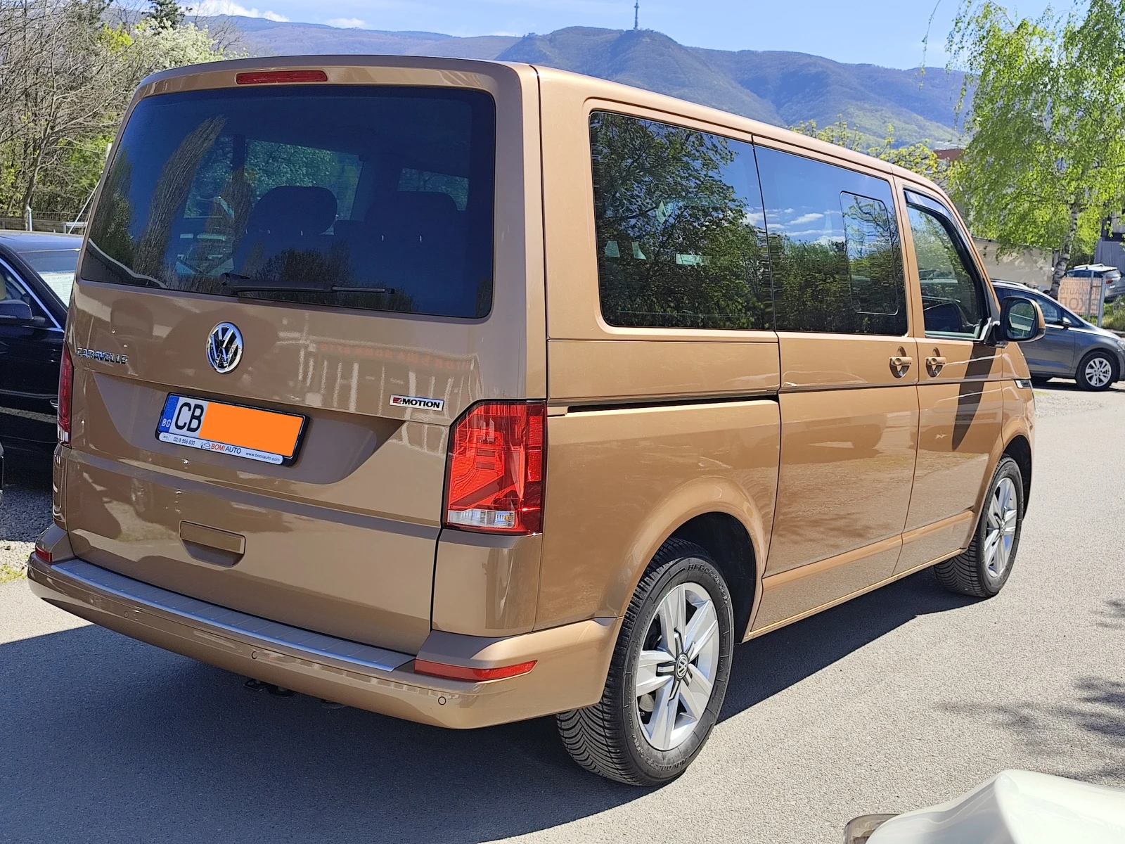 VW Caravelle 2.0TDi* 4MOTION* 9MECTA* EВРО 6D* NAVI* CARPLAY* , снимка 4 - Бусове и автобуси - 54304749