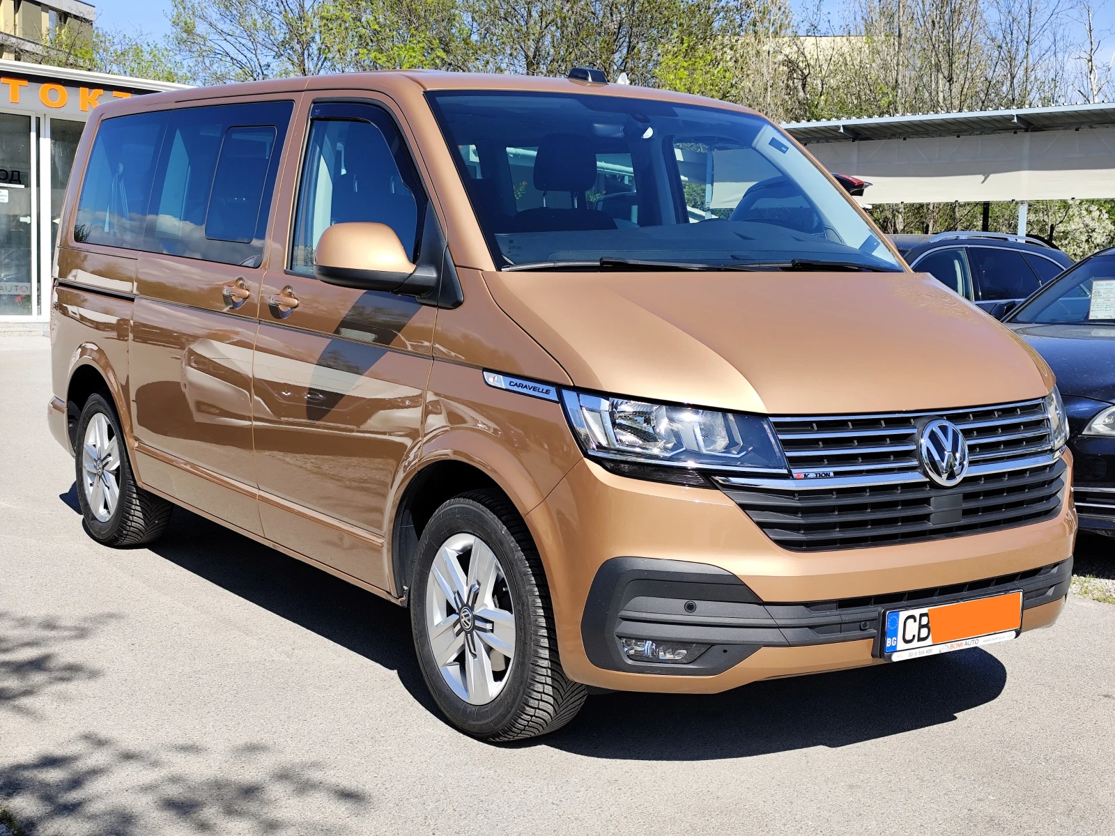 VW Caravelle 2.0TDi* 4MOTION* 9MECTA* EВРО 6D* NAVI* CARPLAY* , снимка 3 - Бусове и автобуси - 54304749