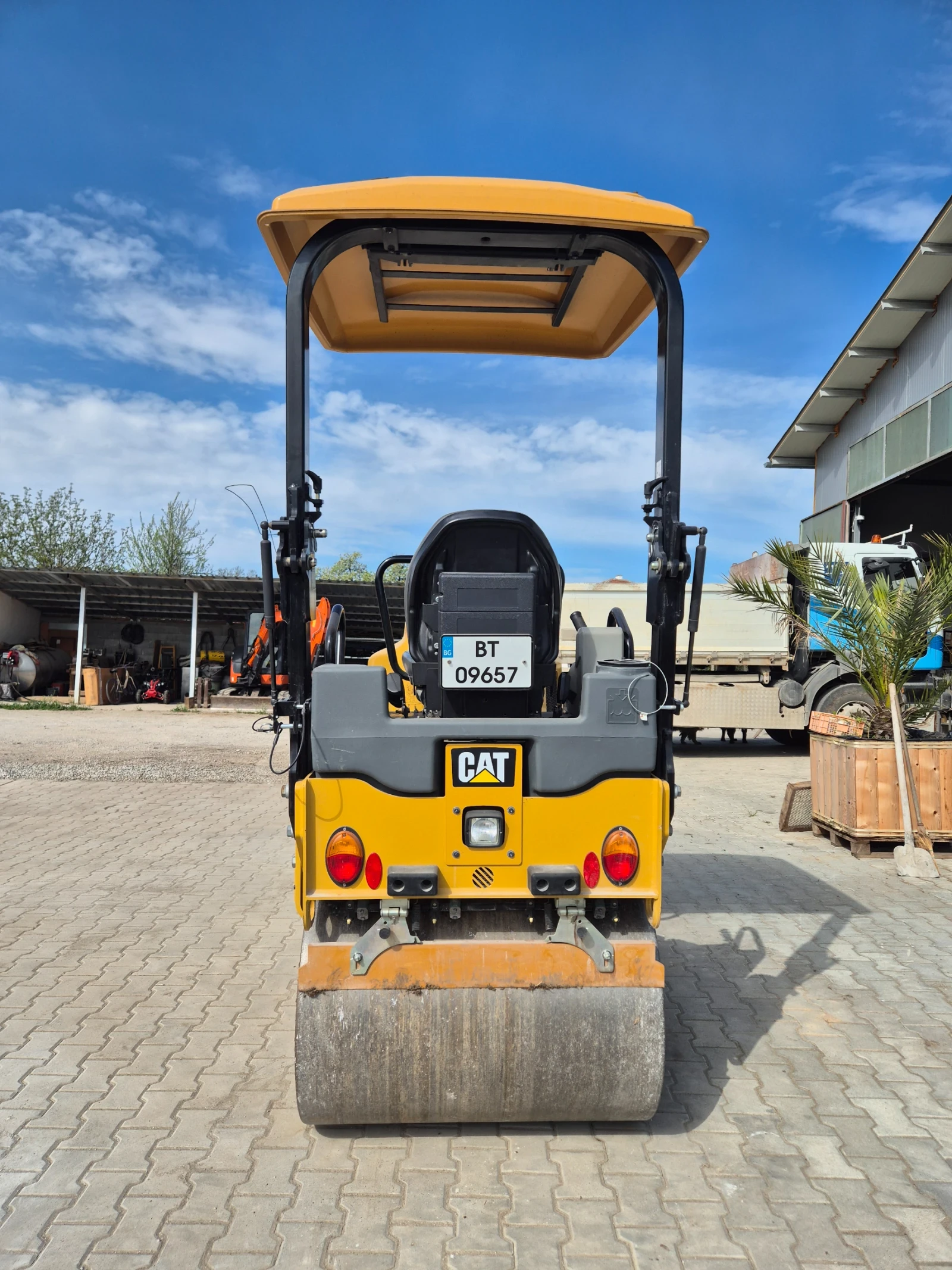 ����� Cat CB2.5 | Mobile.bg � ����������� 4