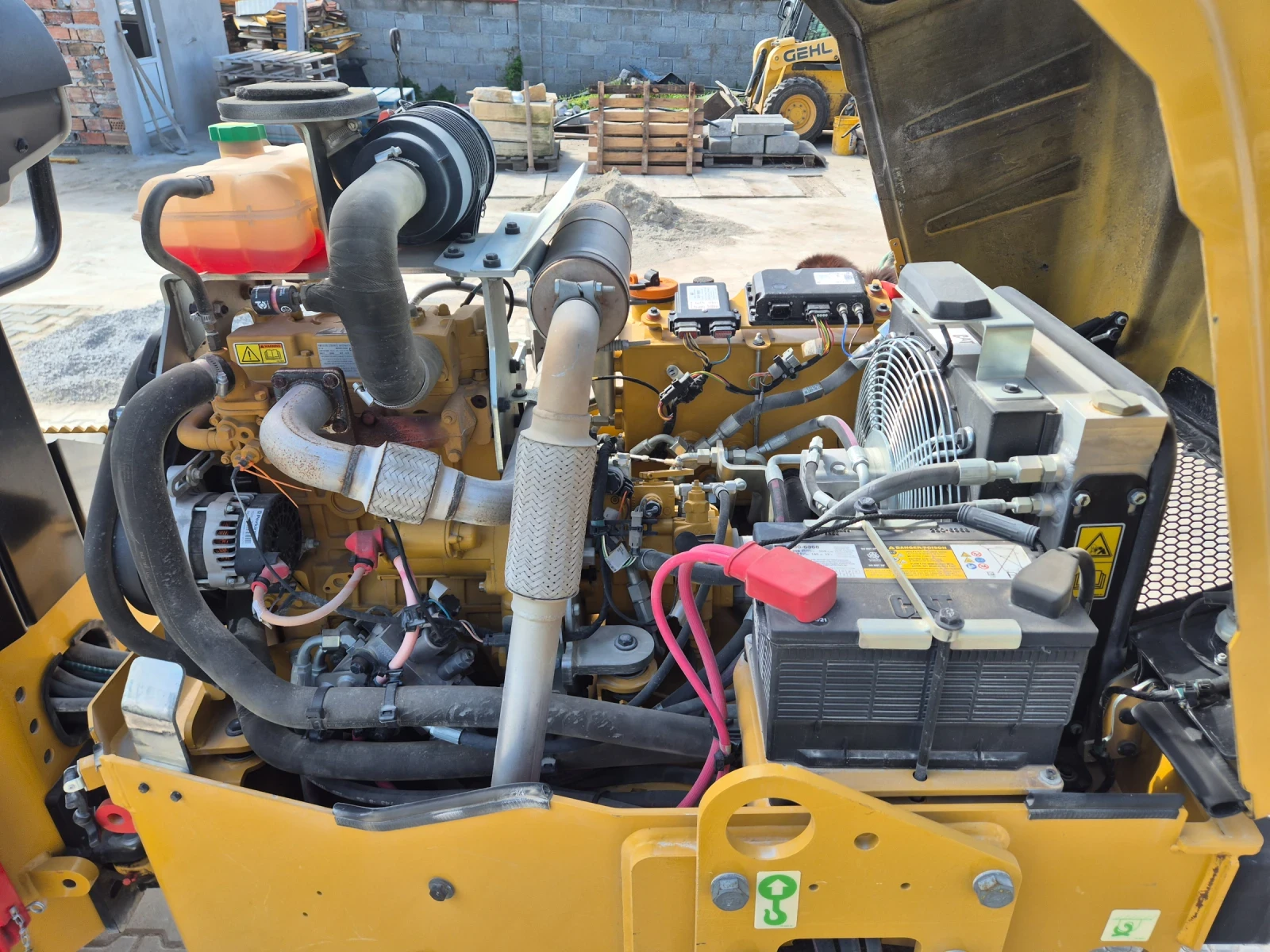 ����� Cat CB2.5 | Mobile.bg � ����������� 7