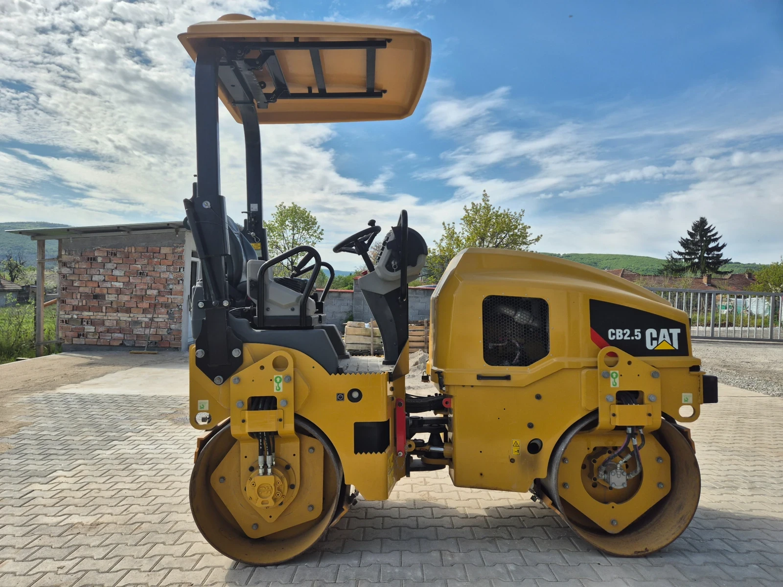 ����� Cat CB2.5 | Mobile.bg � ����������� 5