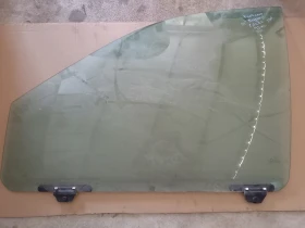 Стъкло предно ляво Крайслер Вояджер 