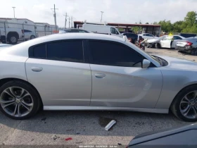 Dodge Charger R/T 5.7 HEMI V8 RWD, снимка 11