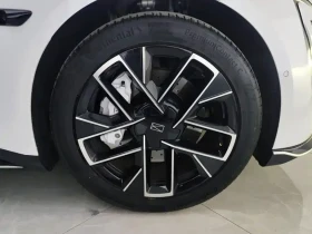 Avatr 06  Ultra Pure Electric Edition, снимка 6