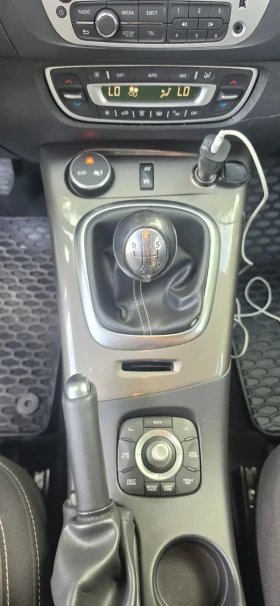 Renault Scenic Renault Scenic 1.2 Race 116 �.� | Mobile.bg � ����� ������ 8