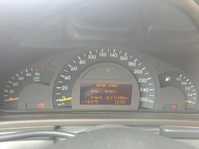 Mercedes-Benz C 220, снимка 10 - Автомобили и джипове - 47303766