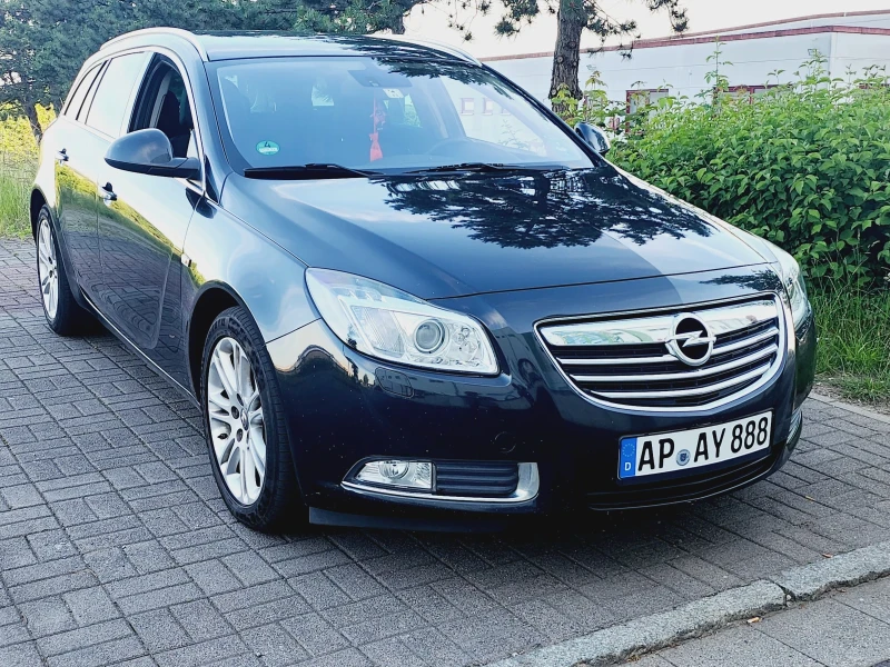 Opel Insignia, снимка 1 - Автомобили и джипове - 48167500