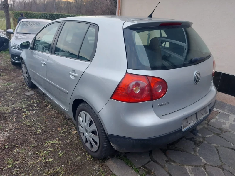 VW Golf 1.6i* 102кс., снимка 3 - Автомобили и джипове - 48449981