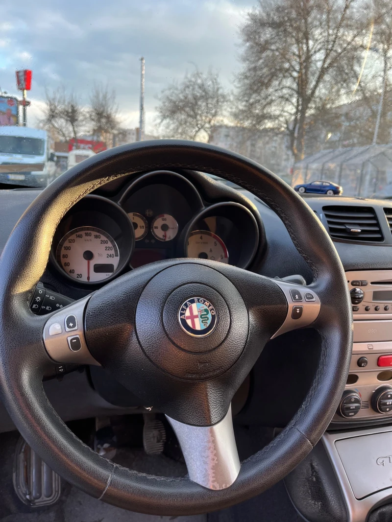 Alfa Romeo Gt, снимка 9 - Автомобили и джипове - 49226093