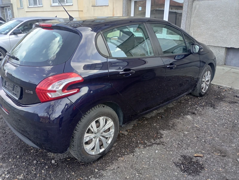 Peugeot 208 1.4нди, снимка 10 - Автомобили и джипове - 49501170