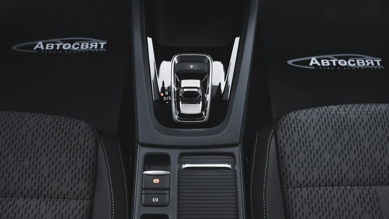 Skoda Octavia Combi 2.0 TDI DSG, снимка 11 - Автомобили и джипове - 51566758