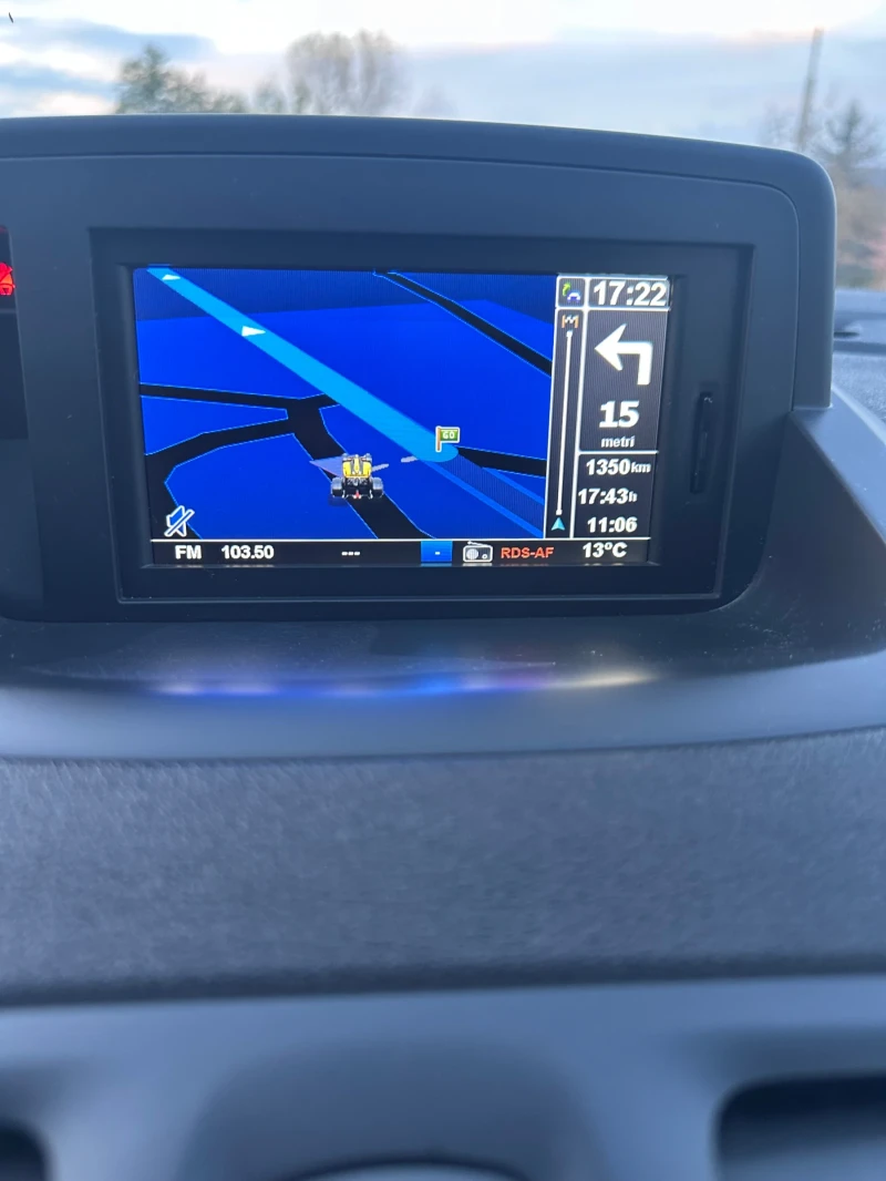 Renault Megane 1.5 DCi АВТОМАТ 2012 г , снимка 14 - Автомобили и джипове - 52151881