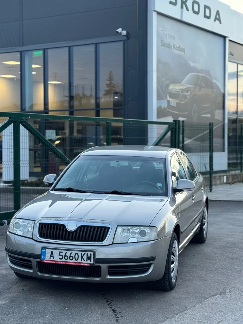 Skoda Superb 2.0 TDI , снимка 5 - Автомобили и джипове - 53065551