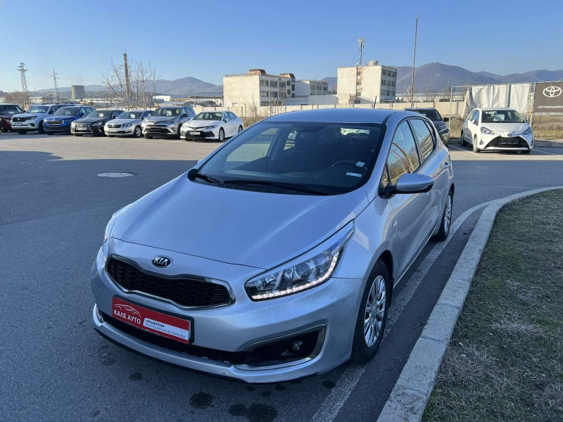 Kia Ceed 1.4 Executive, снимка 7 - Автомобили и джипове - 53274979