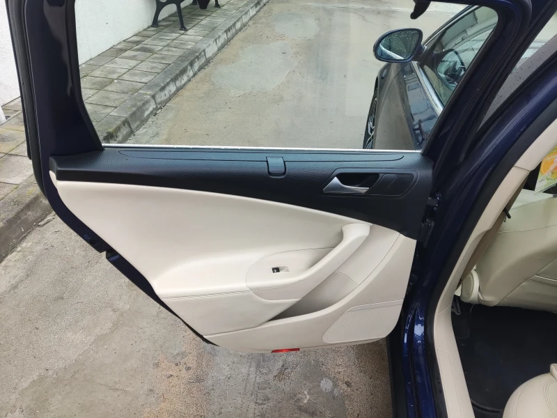 VW Passat B6 DSG CBAB Highline , снимка 11 - Автомобили и джипове - 53395995