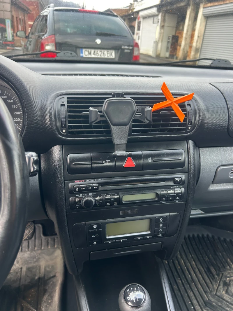 Seat Toledo 1.8 125кс, снимка 5 - Автомобили и джипове - 53429657