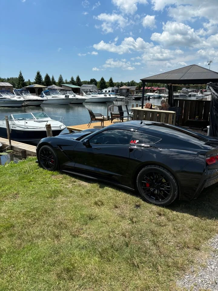 Chevrolet Corvette 3LT* MENUAL* HeadUp* * AвтоКредит* (ЦЕНА ДО БГ) - изображение 4