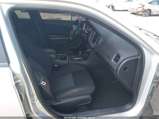 Dodge Charger R/T 5.7 HEMI V8 RWD, снимка 5 - Автомобили и джипове - 55192832
