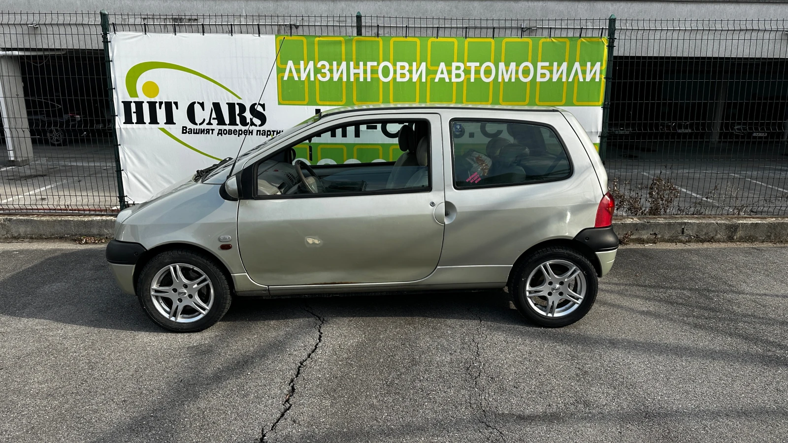 Renault Twingo 1.2i 16V Automatic - изображение 4