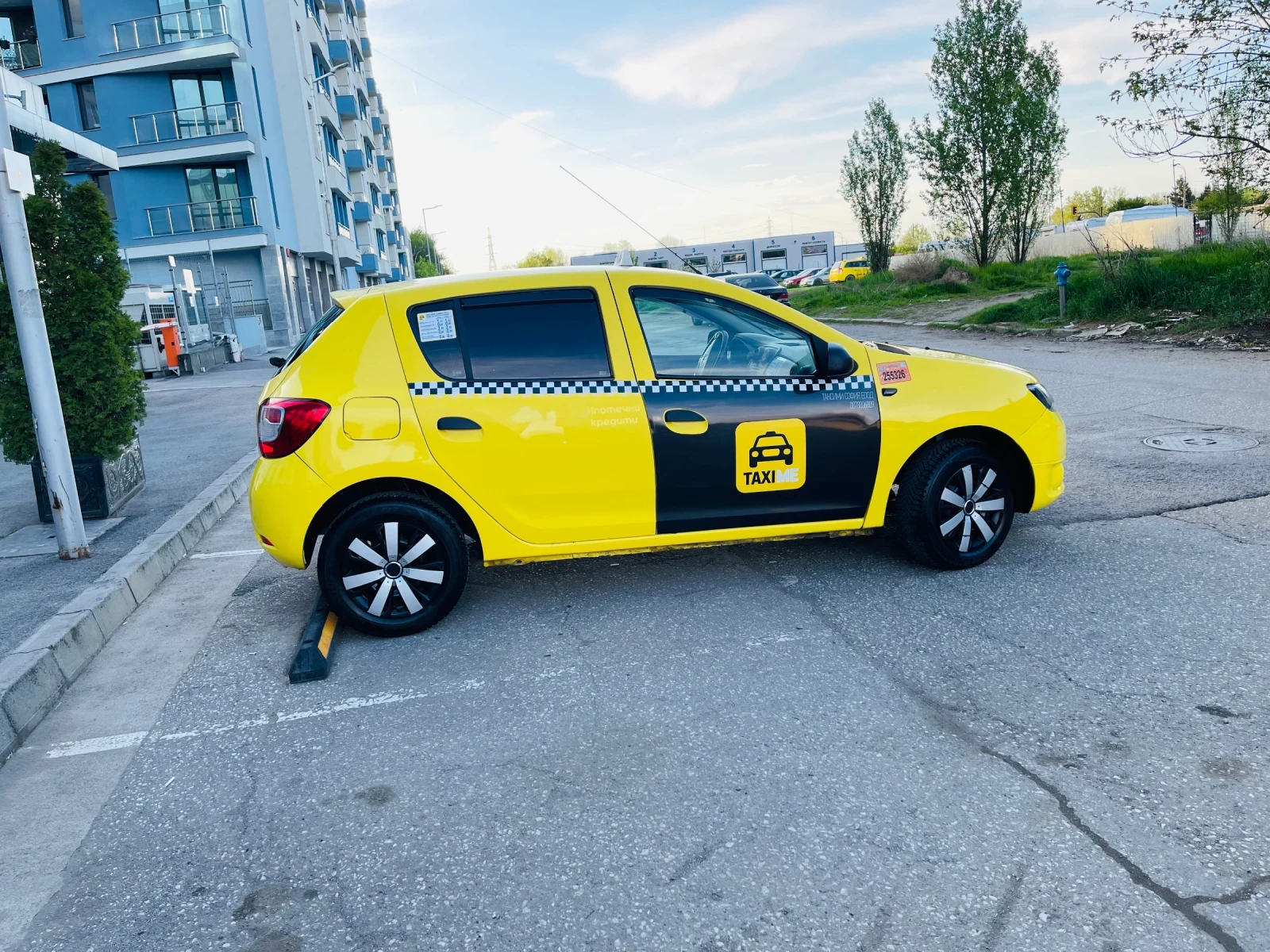Dacia Sandero  - изображение 2