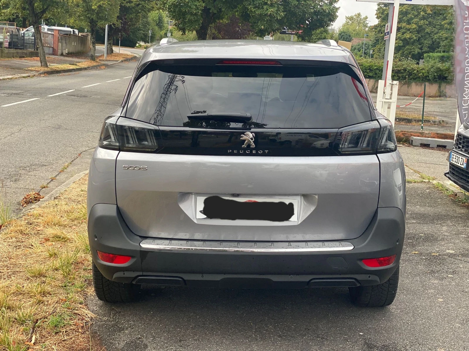 Peugeot 5008 1.5 BlueHDi ALLURE  131 S&S EAT8 - изображение 5