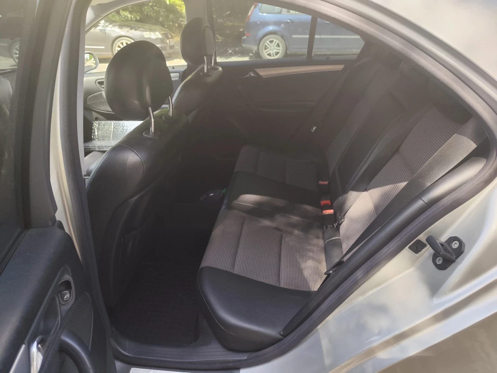 Mercedes-Benz C 180 | Mobile.bg   7