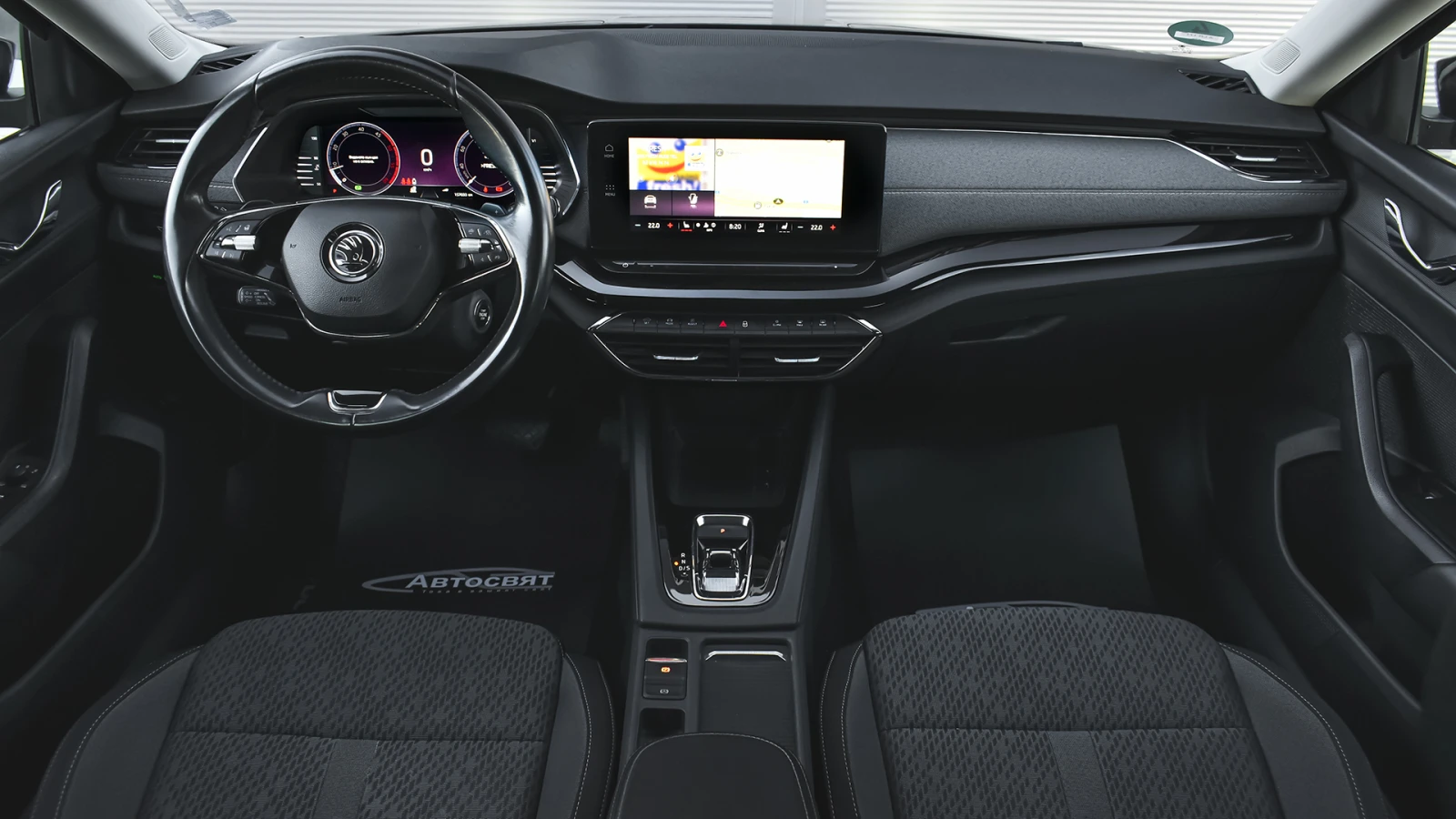 Skoda Octavia Combi 2.0 TDI DSG - изображение 8
