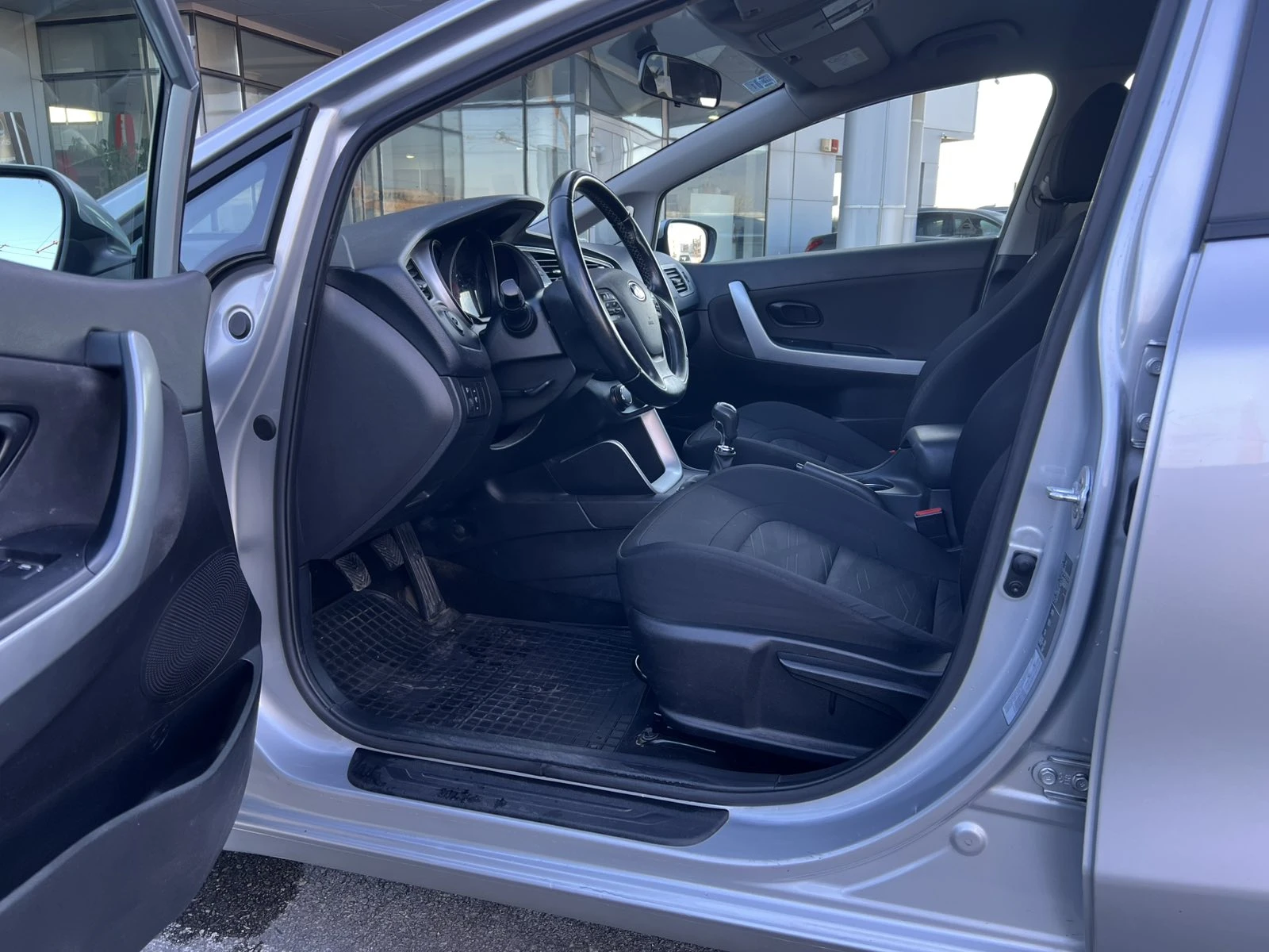 Kia Ceed 1.4 Executive - изображение 10