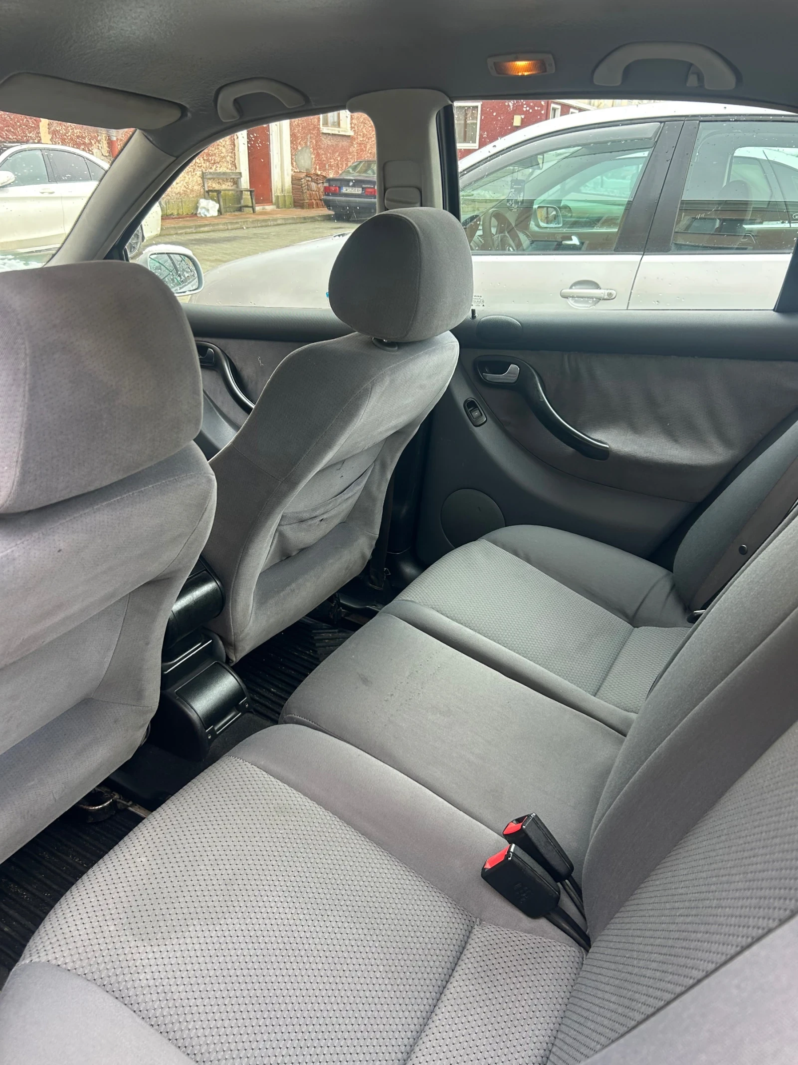 Seat Toledo 1.8 125кс - изображение 6