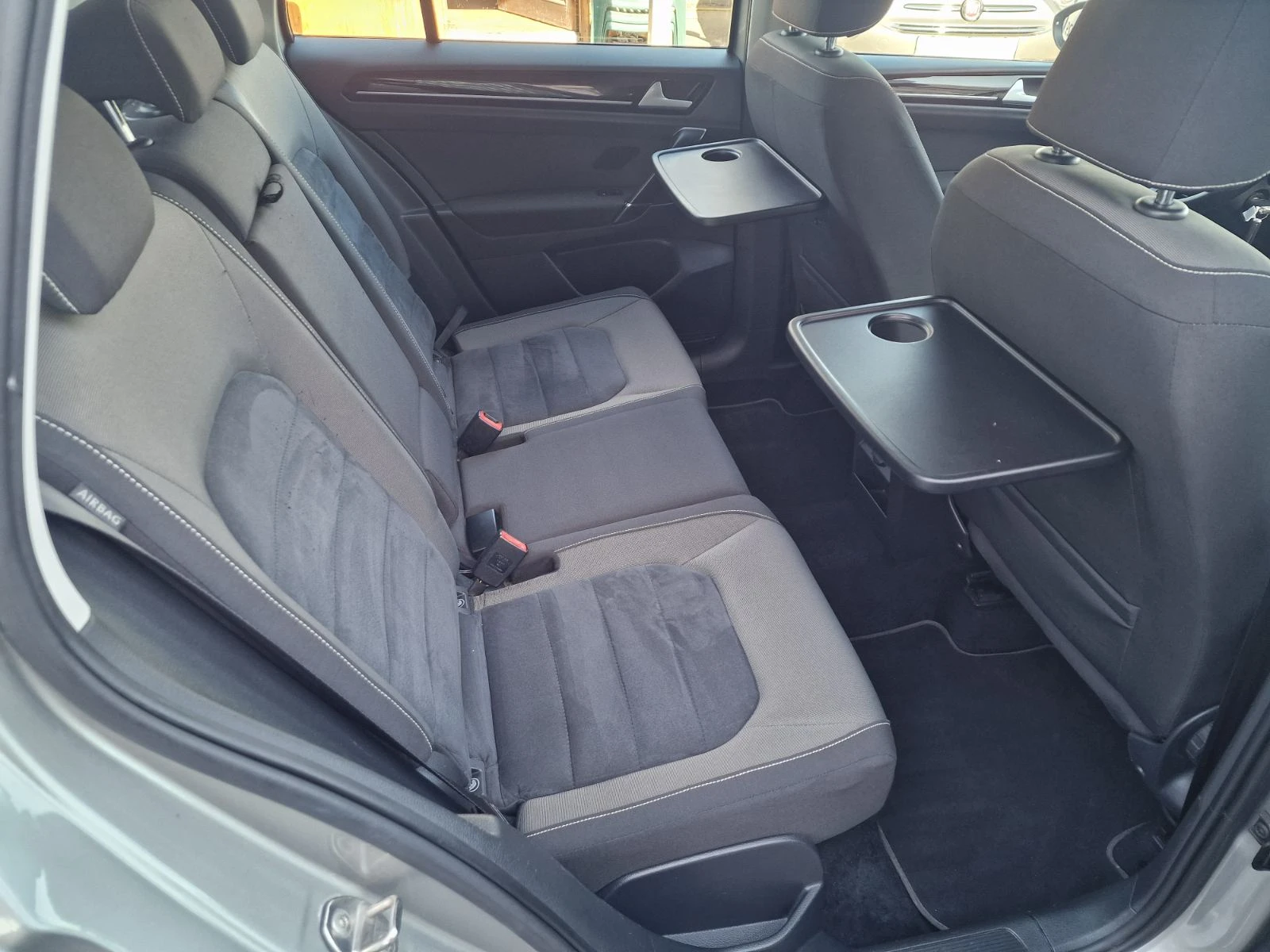 VW Sportsvan 1.4TSI-PANORAMA-LED-HIGTLINE, снимка 12 - Автомобили и джипове - 53827939