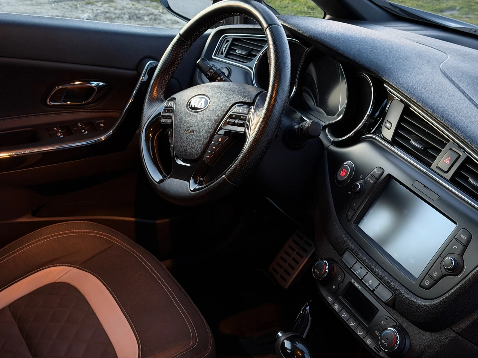 Kia Ceed GT-line, снимка 9 - Автомобили и джипове - 53904881