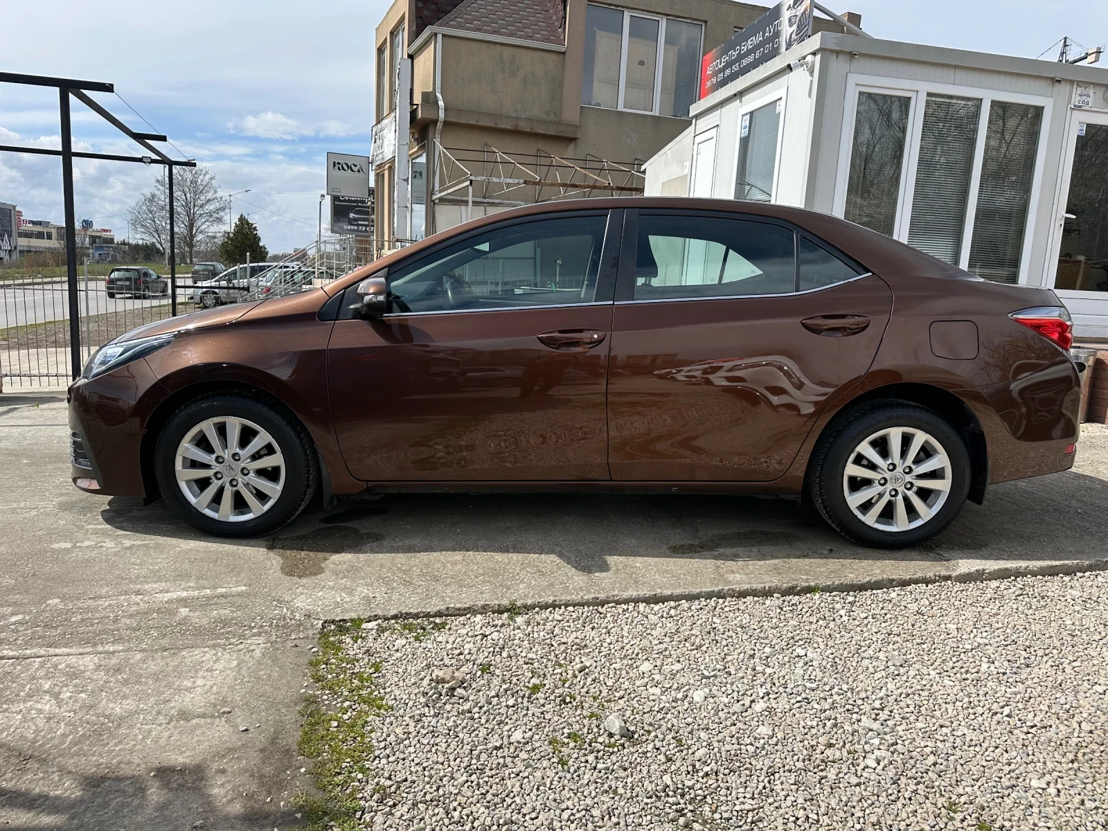 Toyota Corolla ������  | Mobile.bg � ����������� 6